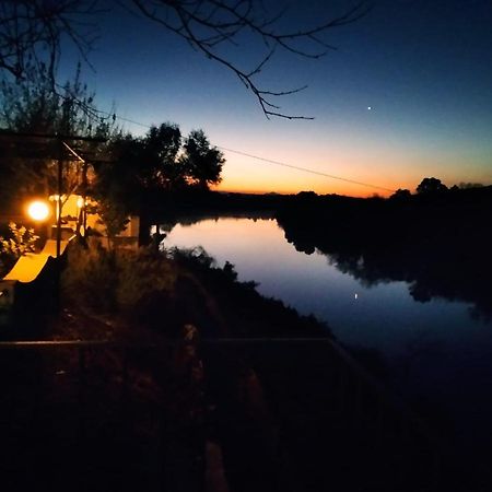 Alojamiento Rural El Salto 维拉弗兰卡德卡多 外观 照片